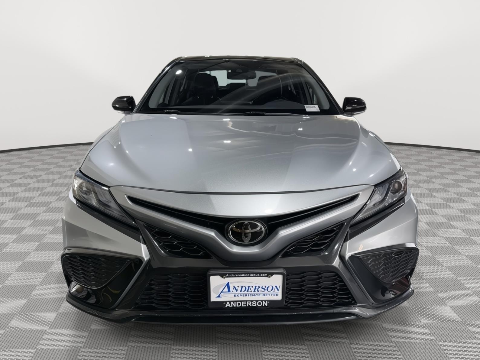 Vehicle photo 4