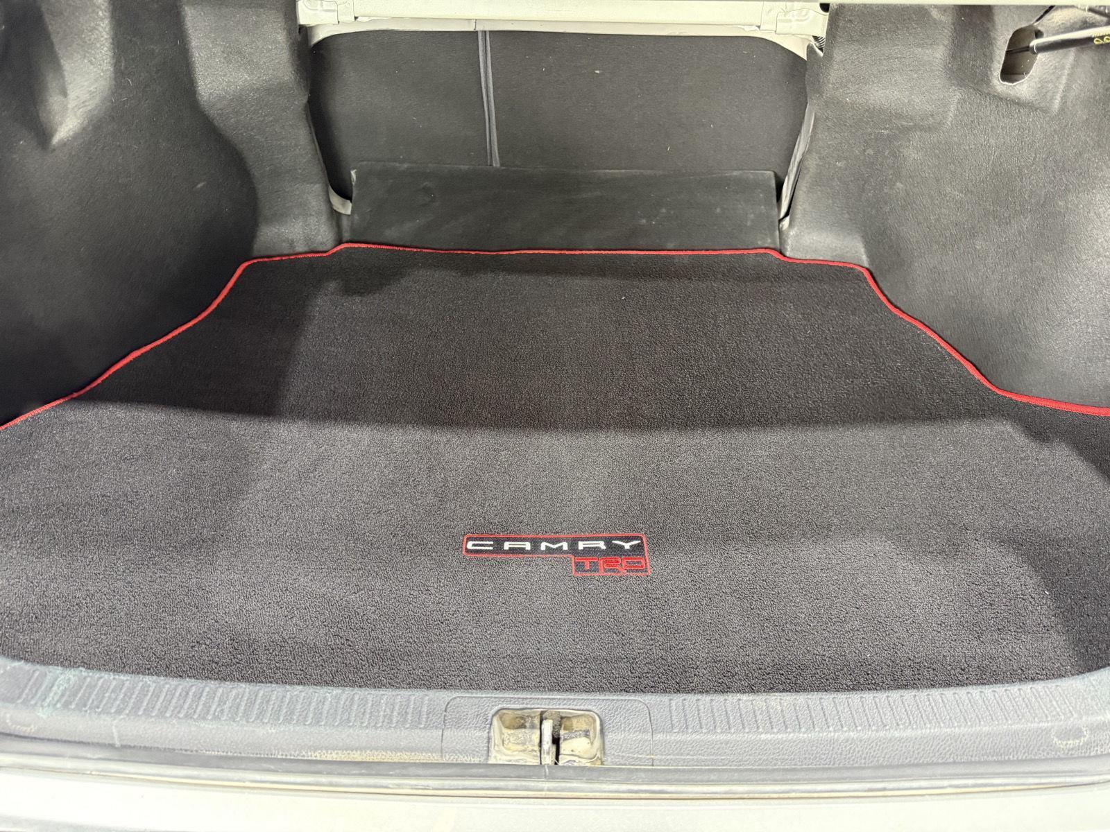 Vehicle photo 31