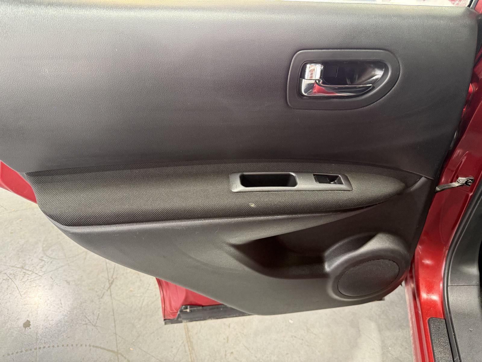 2013 Nissan Rogue S - Photo 22