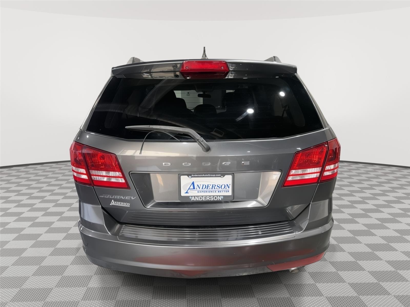 Vehicle photo 8