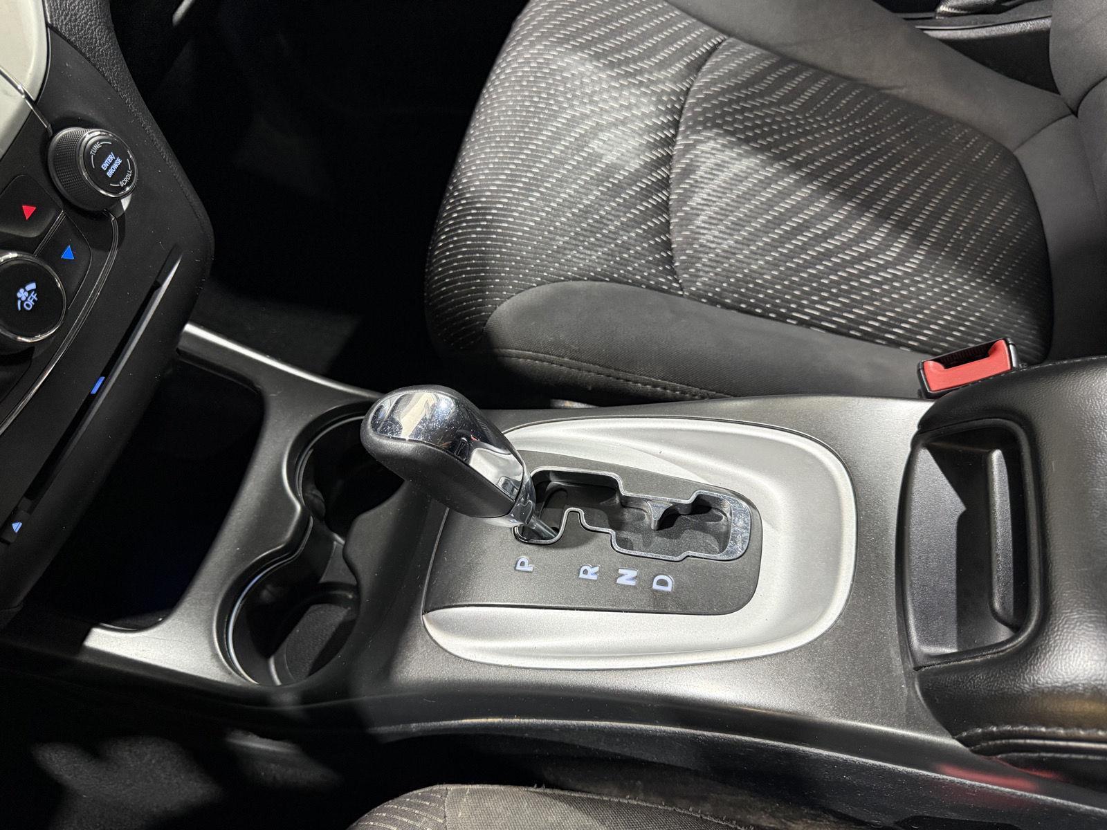 Vehicle photo 29