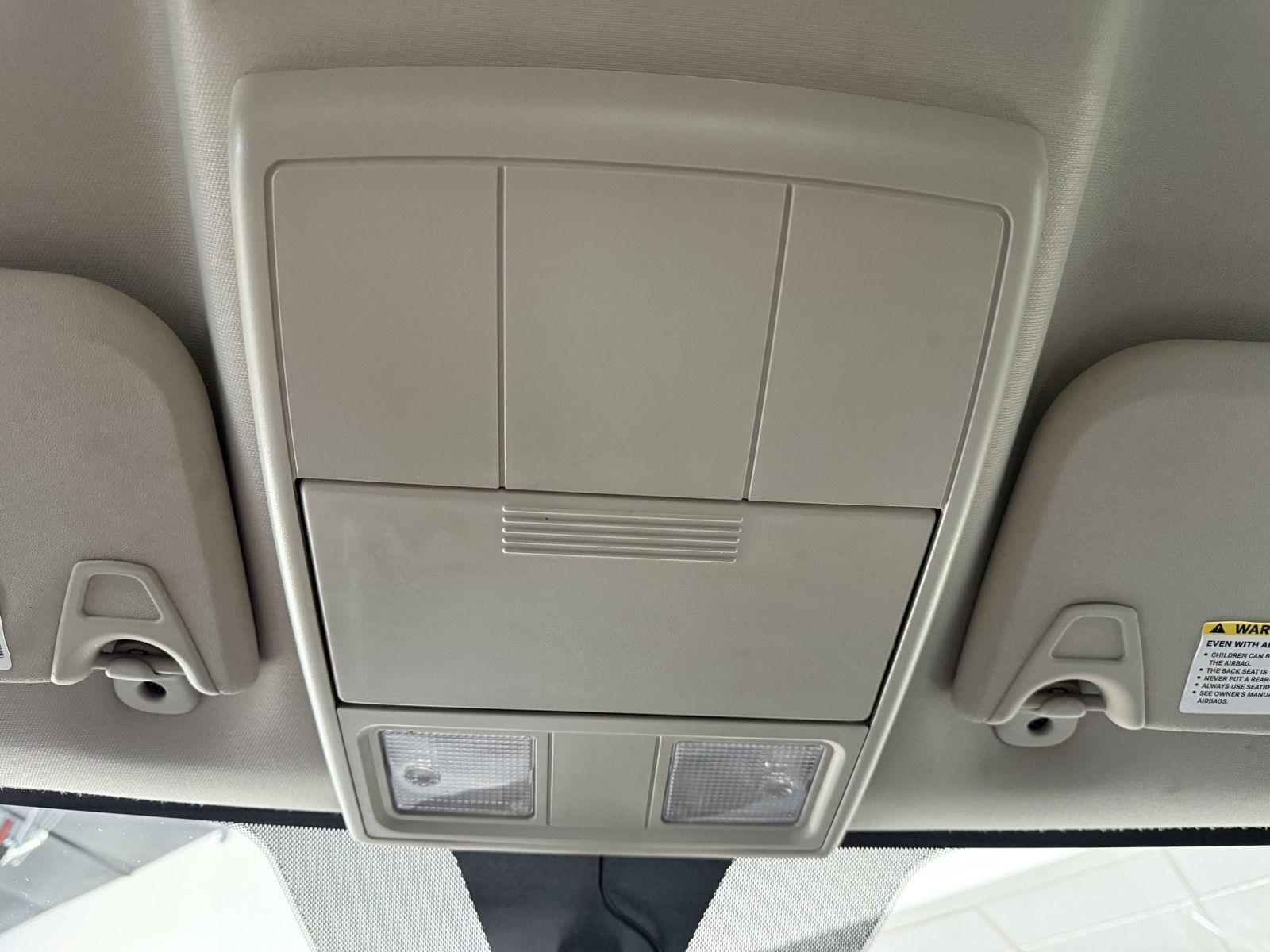 Vehicle photo 31