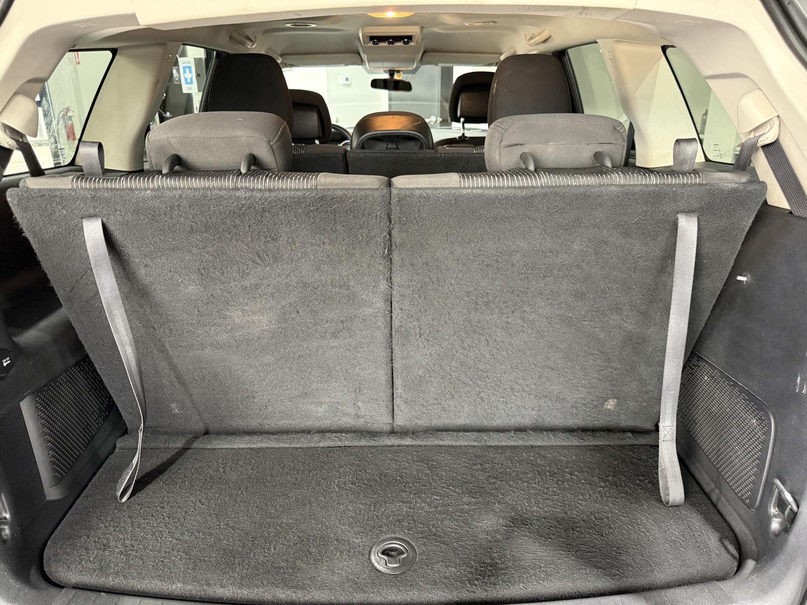 Vehicle photo 34