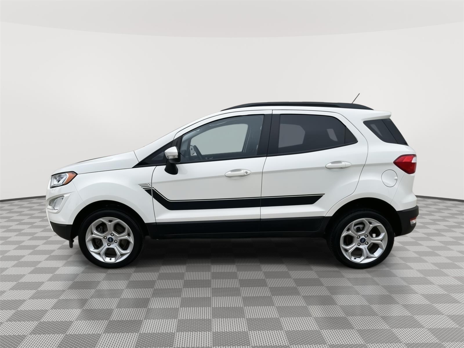 Vehicle photo 8