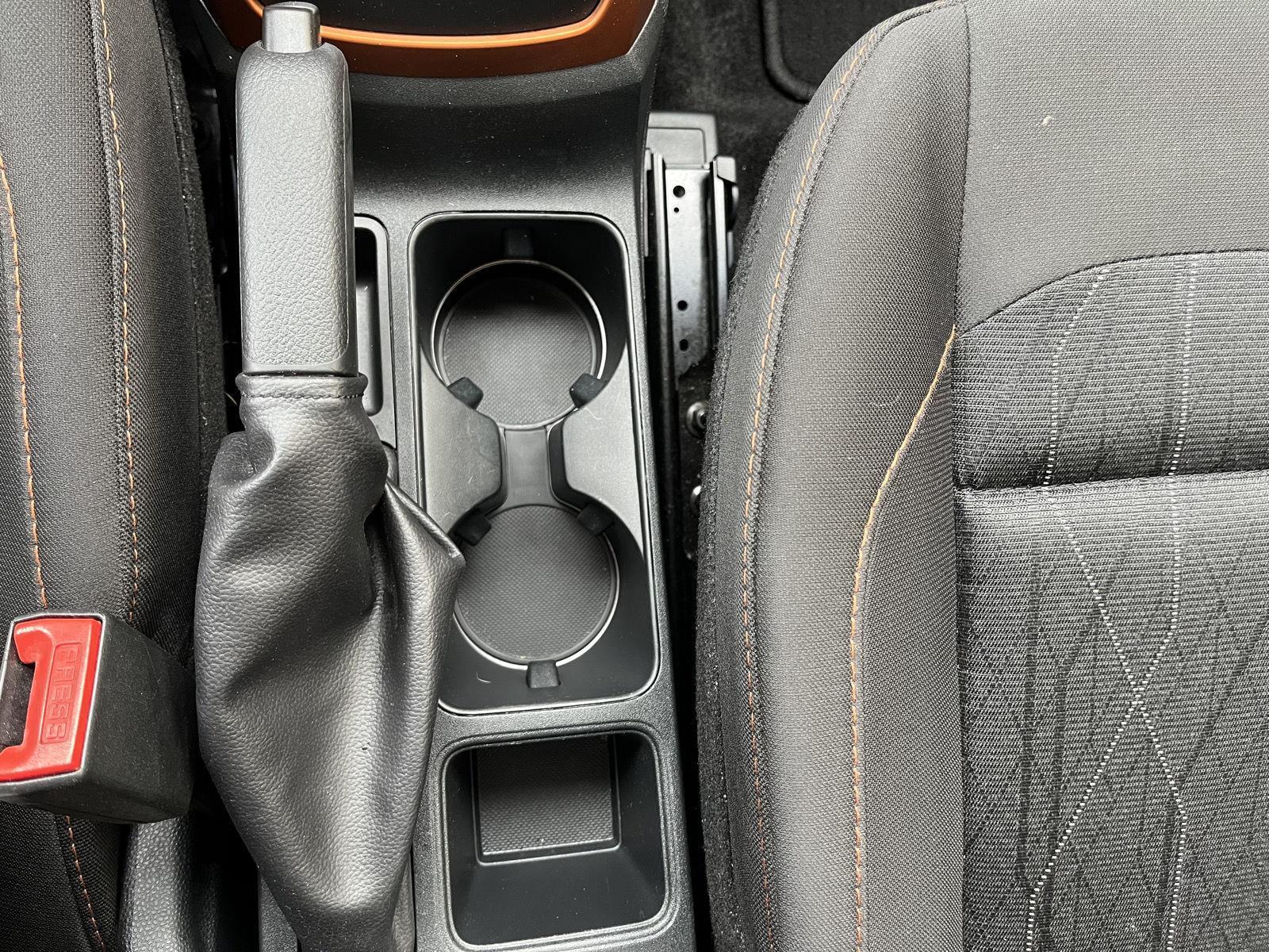 Vehicle photo 26