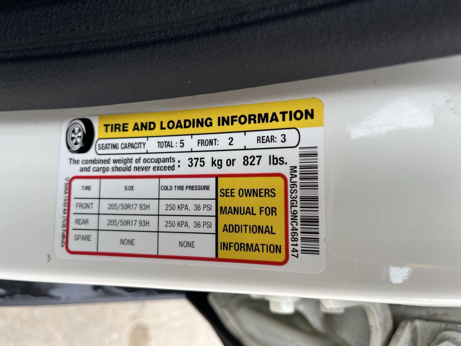 Vehicle photo 30