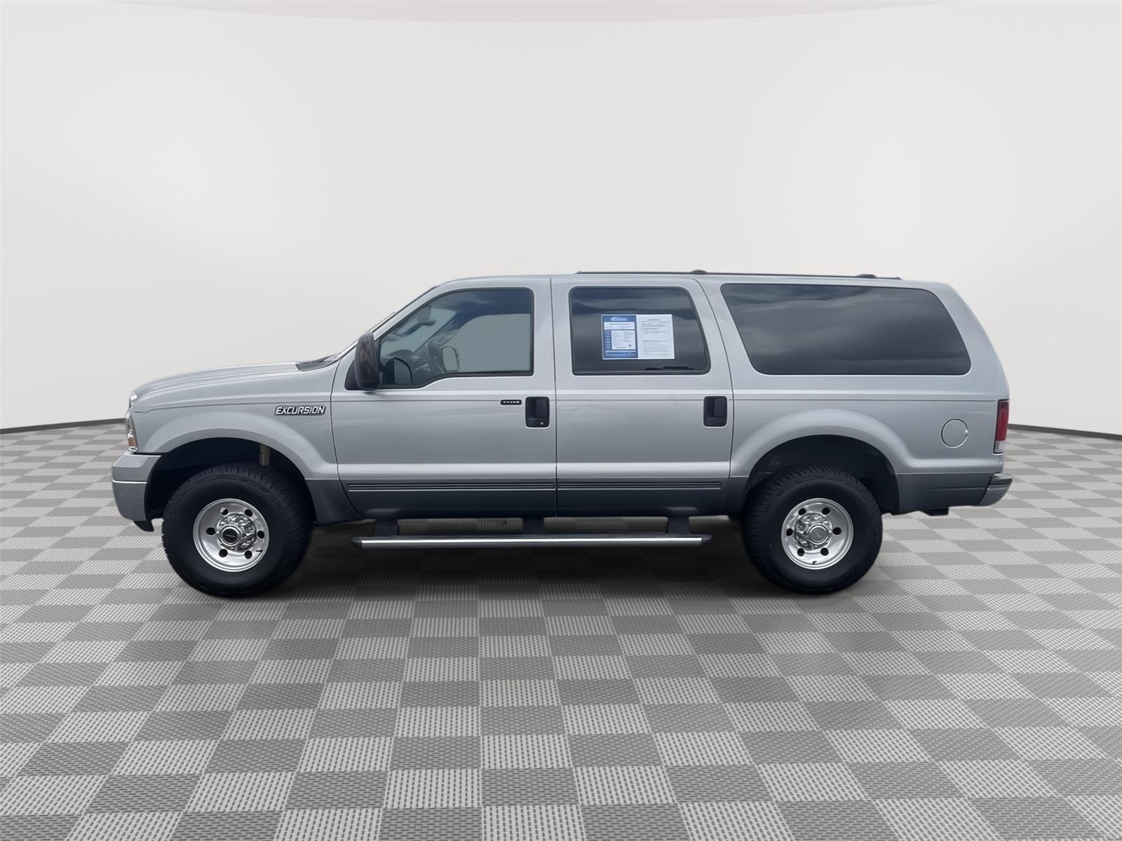 Vehicle photo 8