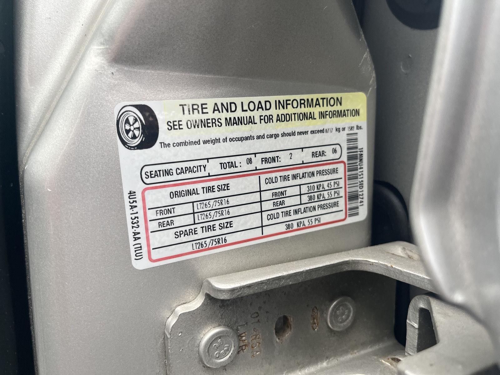 Vehicle photo 27