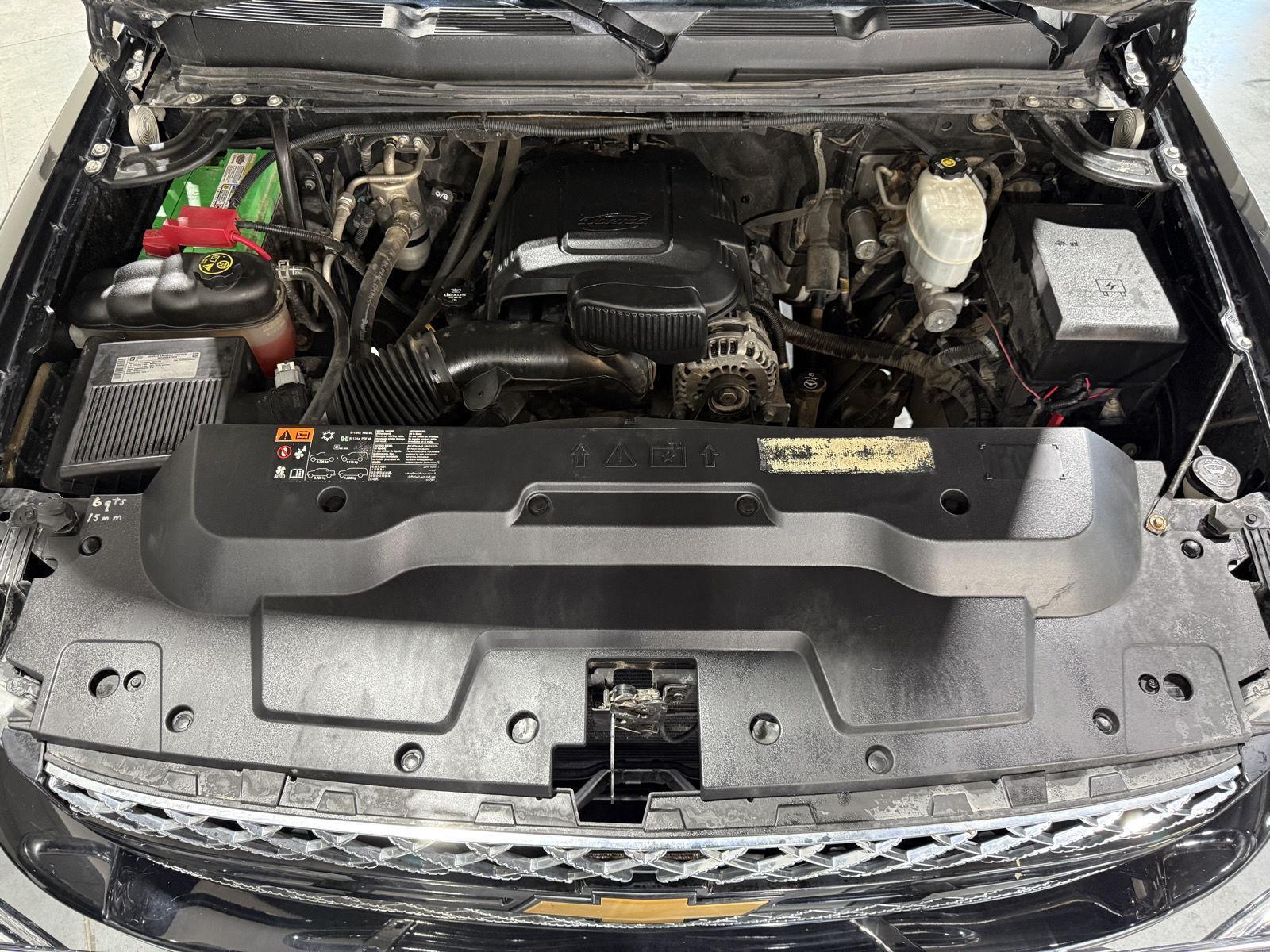 Vehicle photo 32