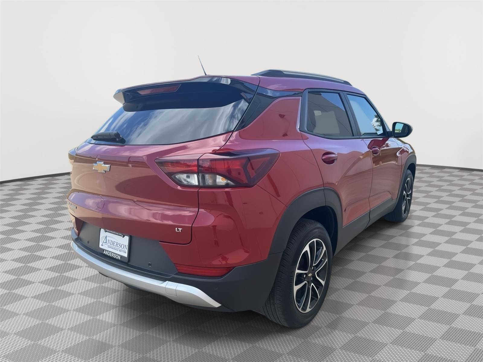 Vehicle photo 5