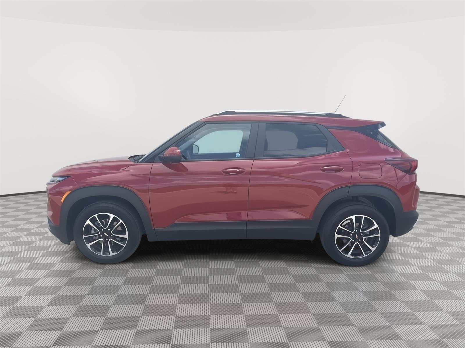 Vehicle photo 8