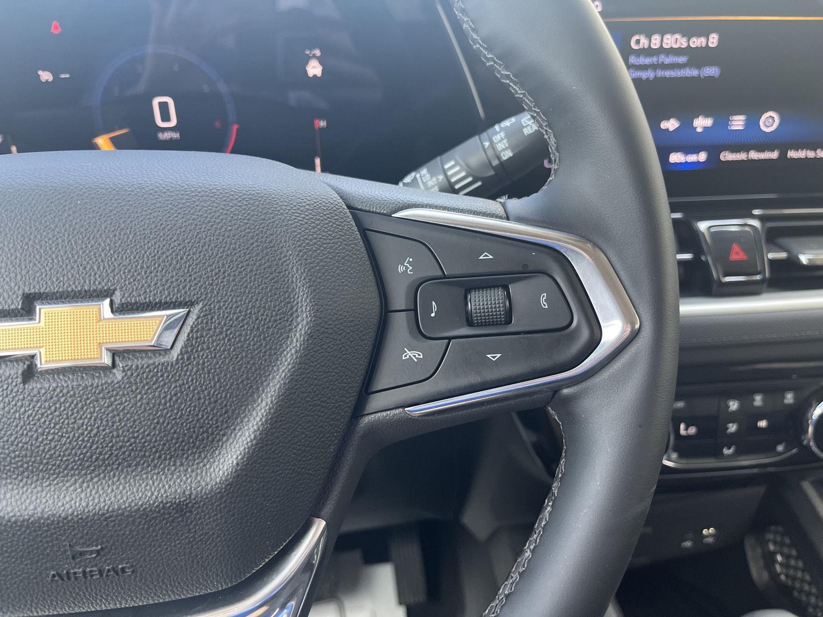 Vehicle photo 20