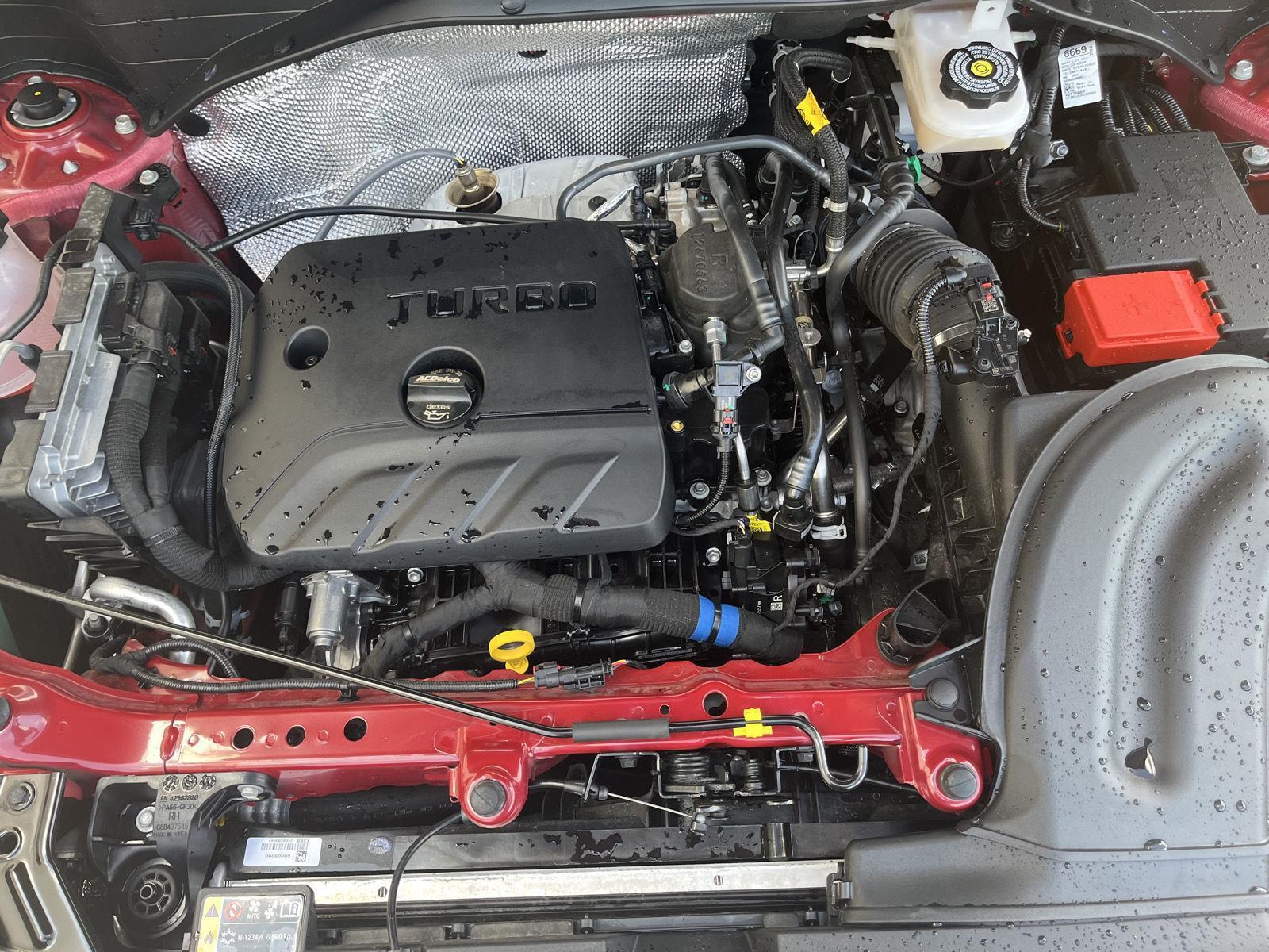 Vehicle photo 30