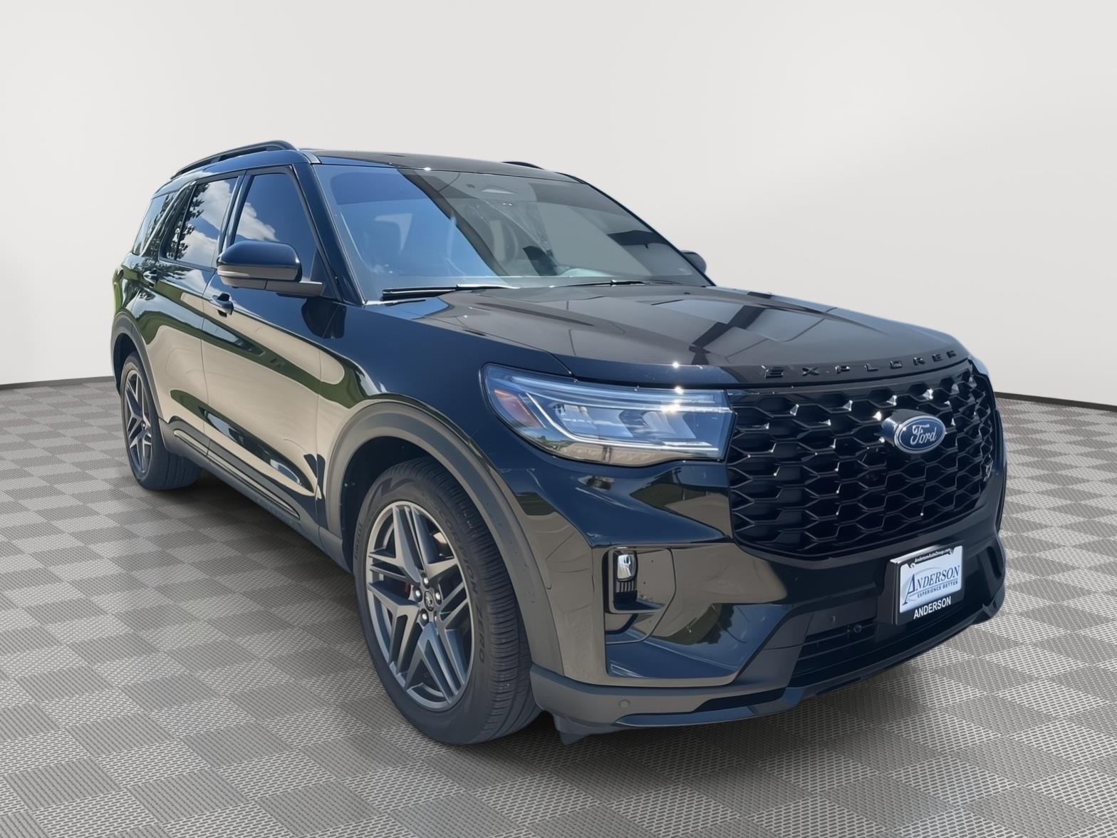 Vehicle photo 3