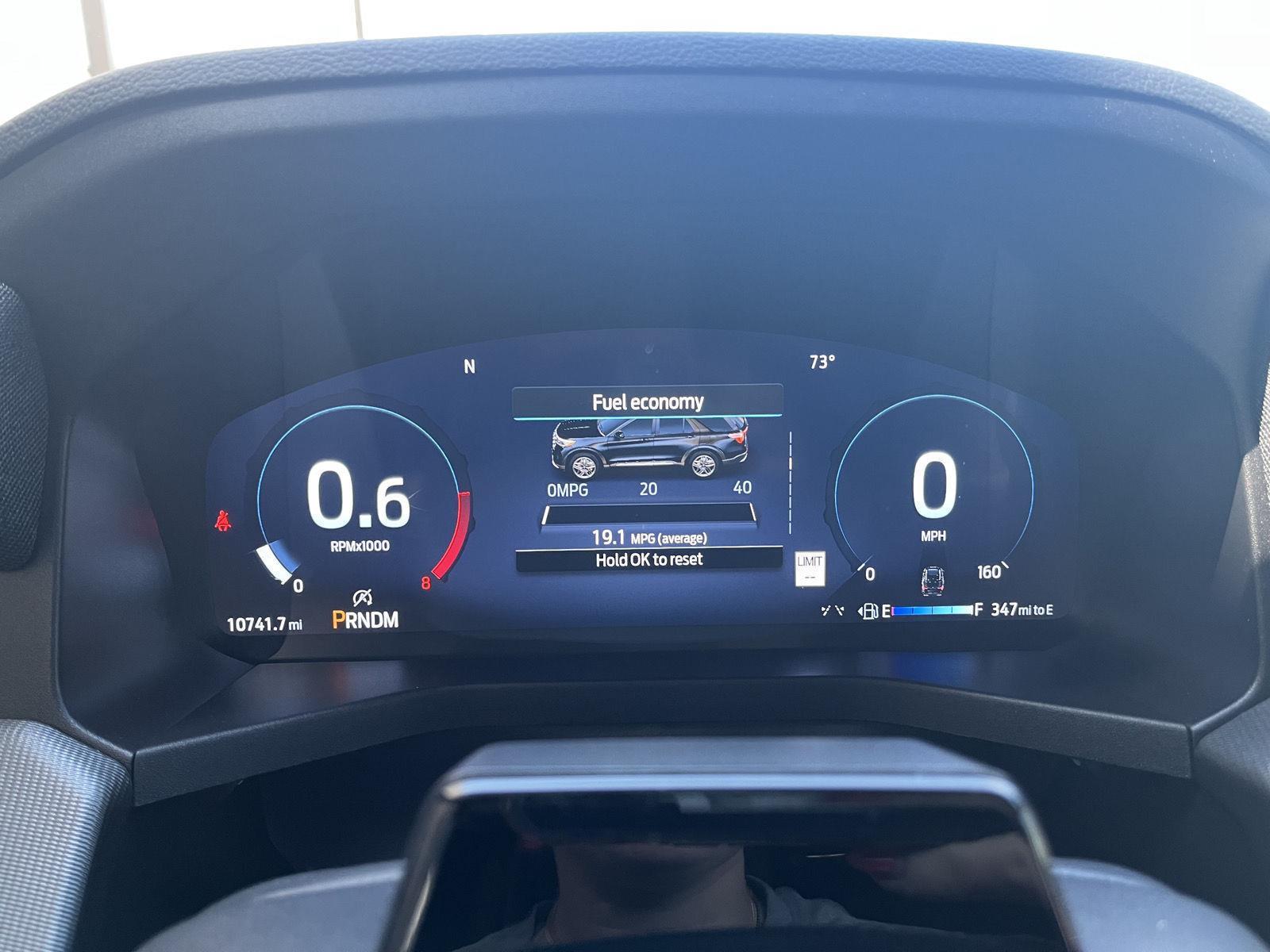 Vehicle photo 18