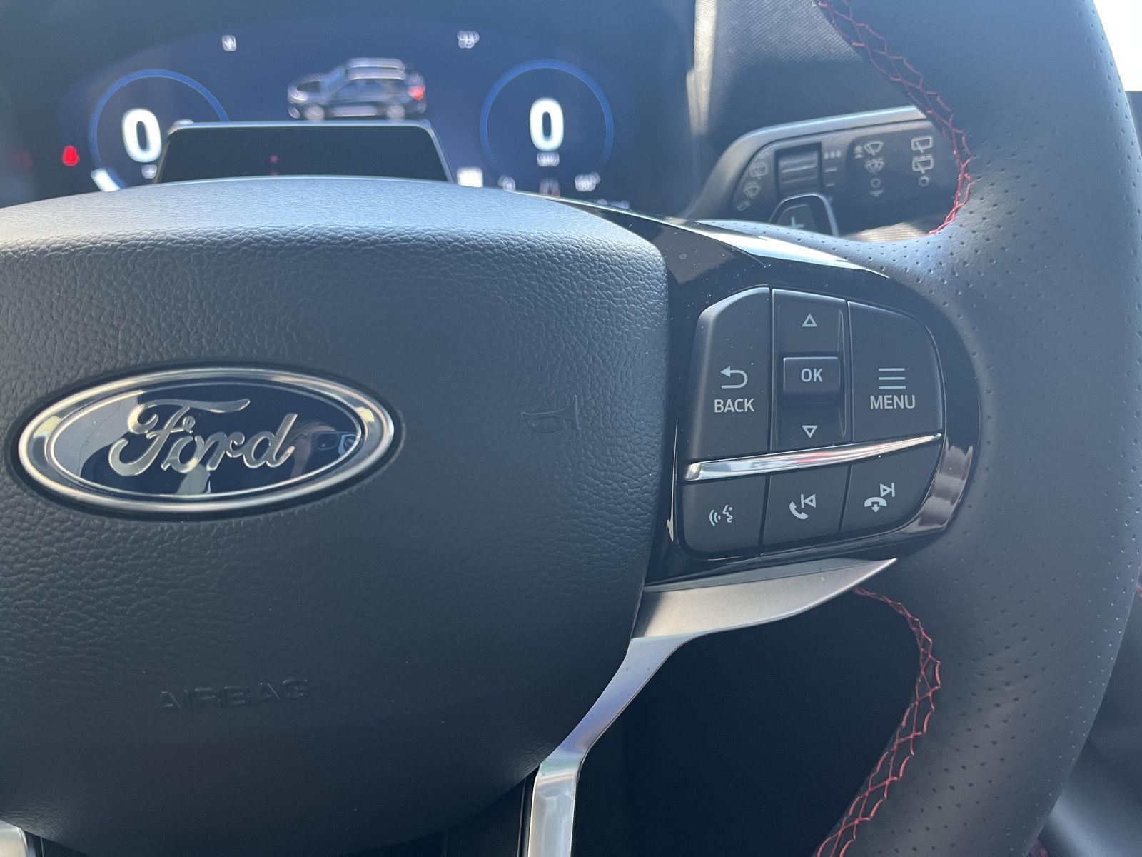Vehicle photo 20
