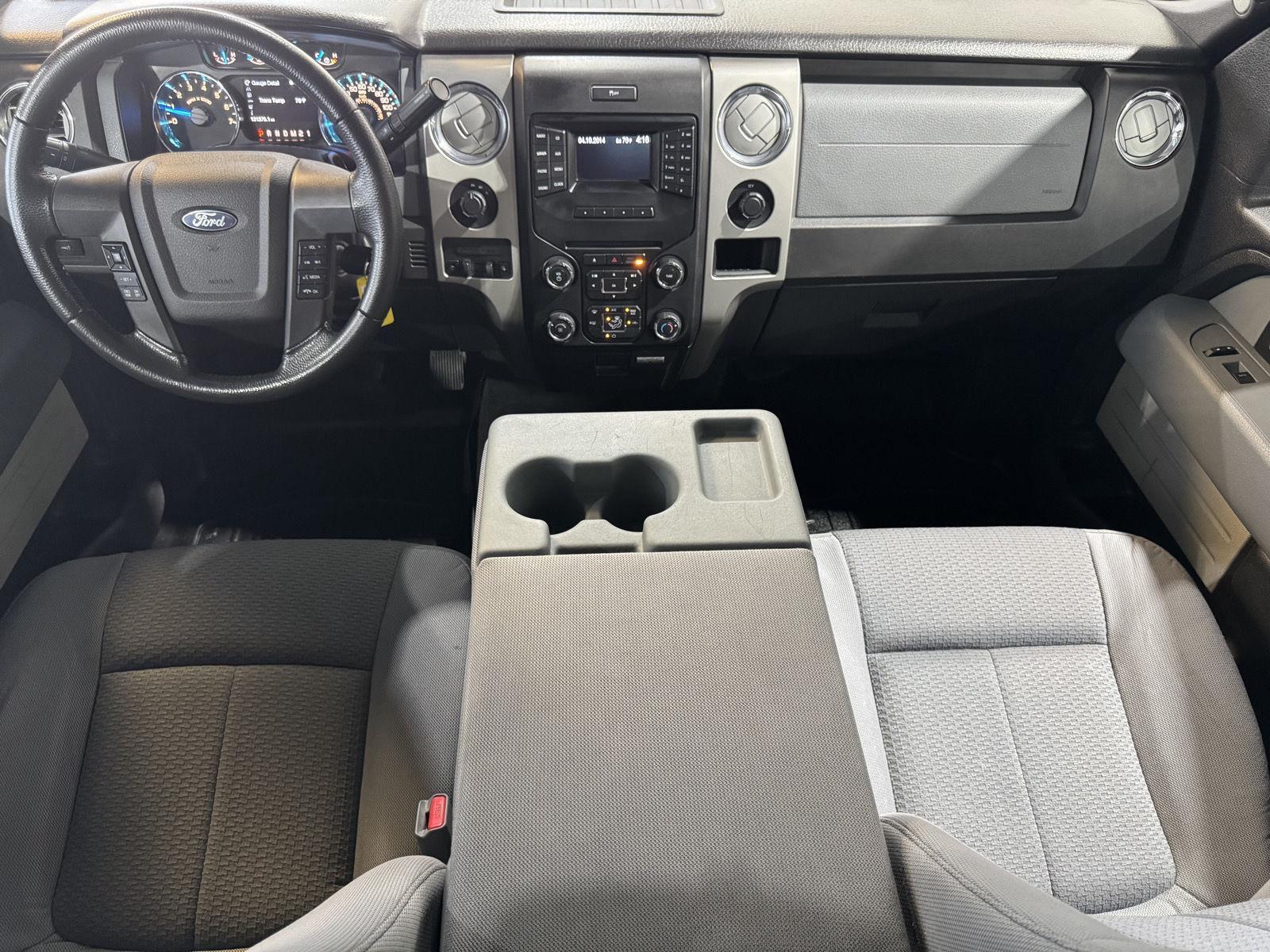Vehicle photo 27