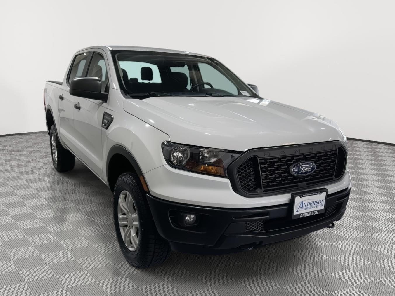 Vehicle photo 5
