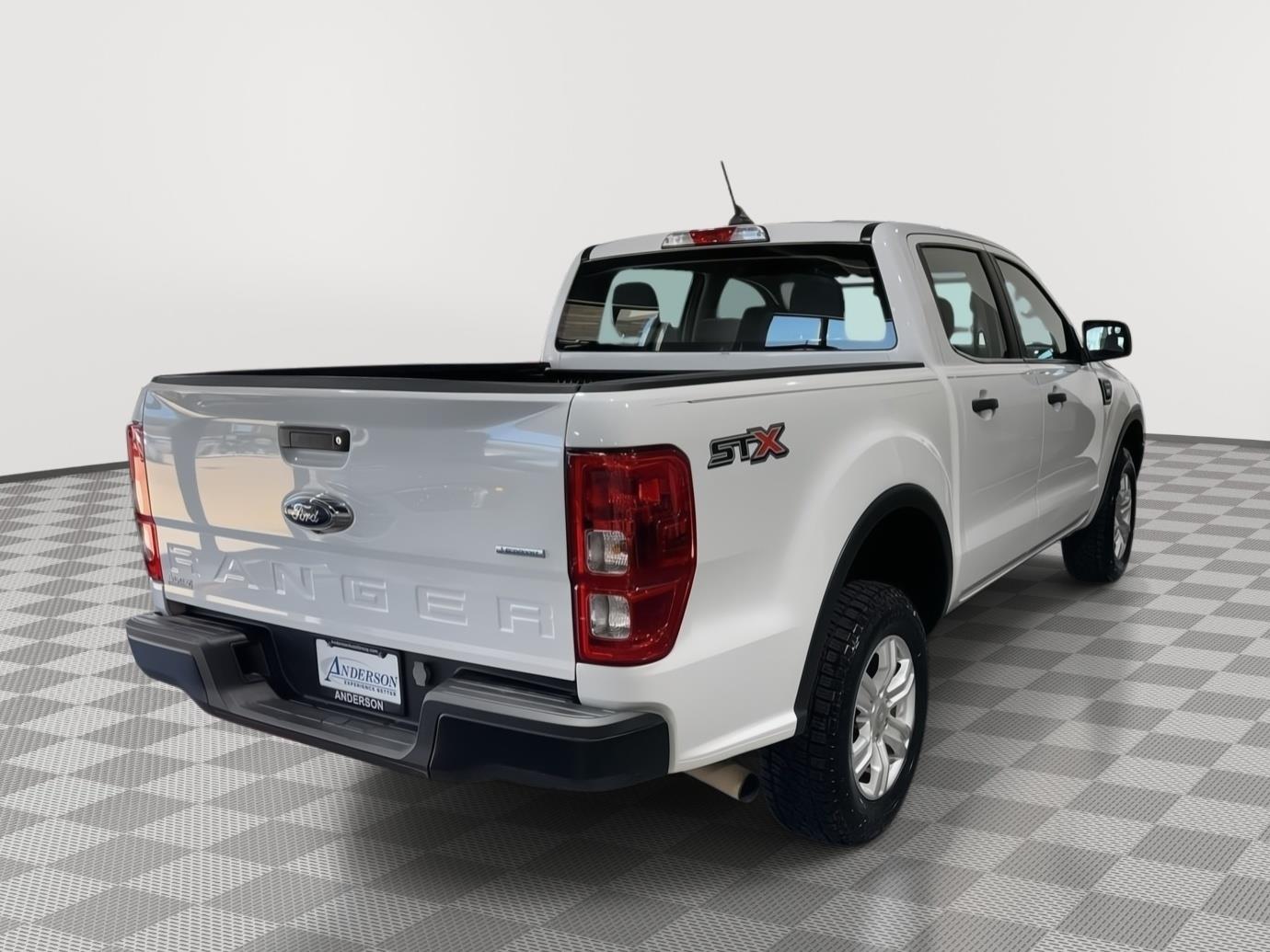 Vehicle photo 7