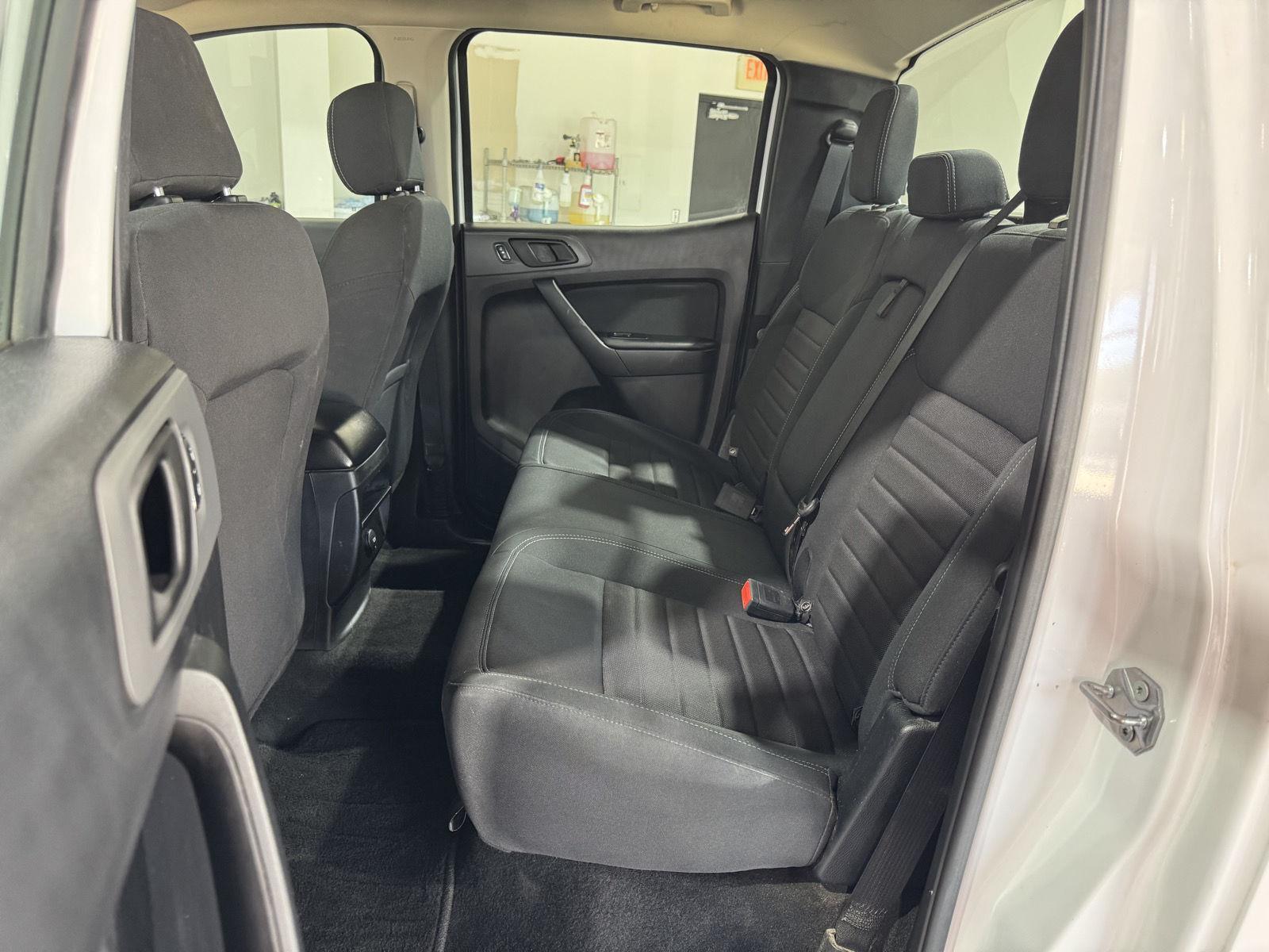 Vehicle photo 25