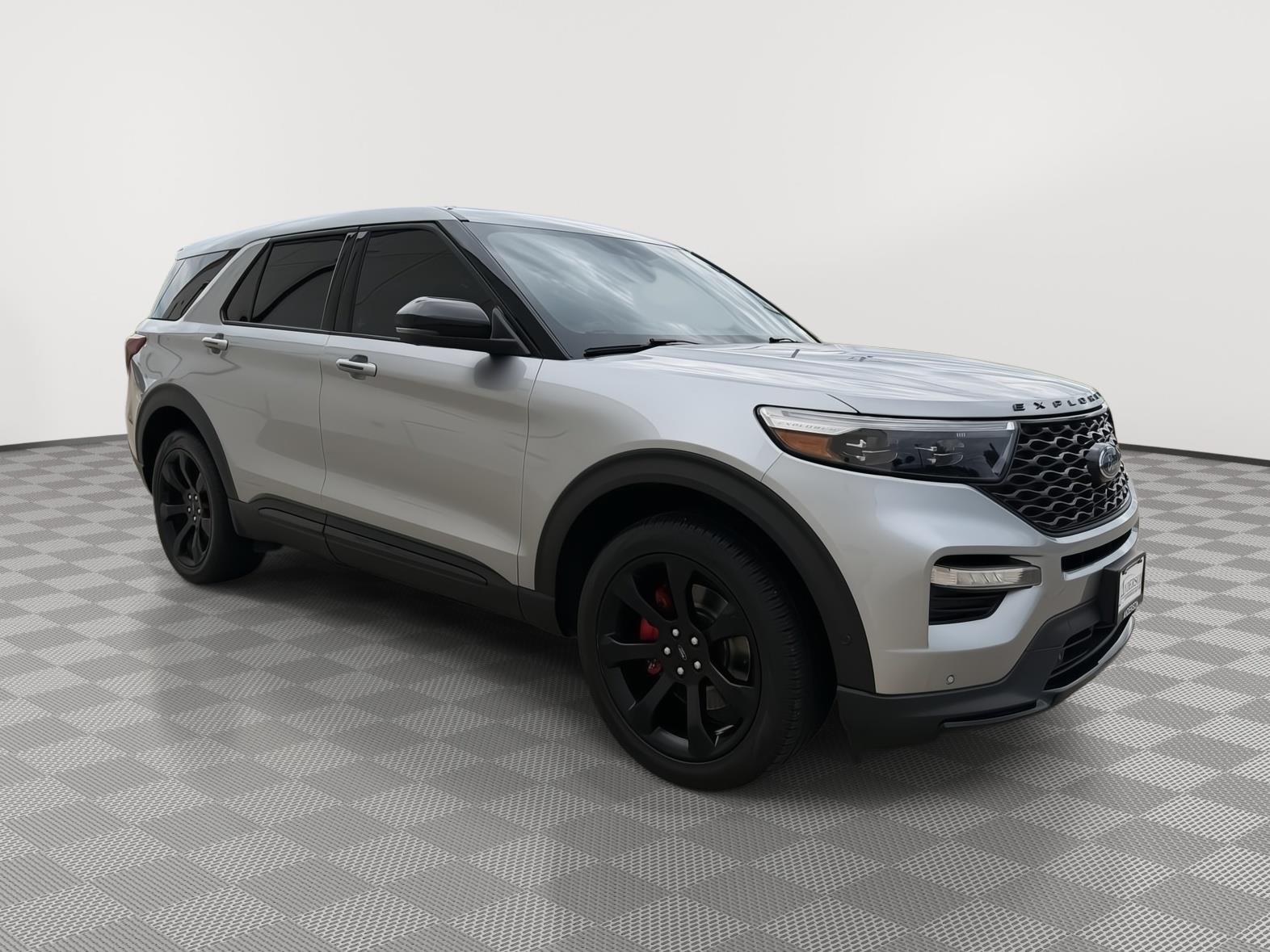 Vehicle photo 3