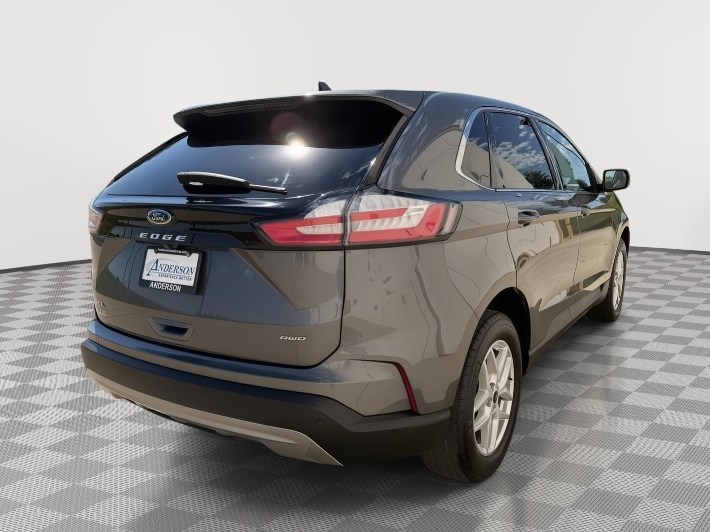 Vehicle photo 5
