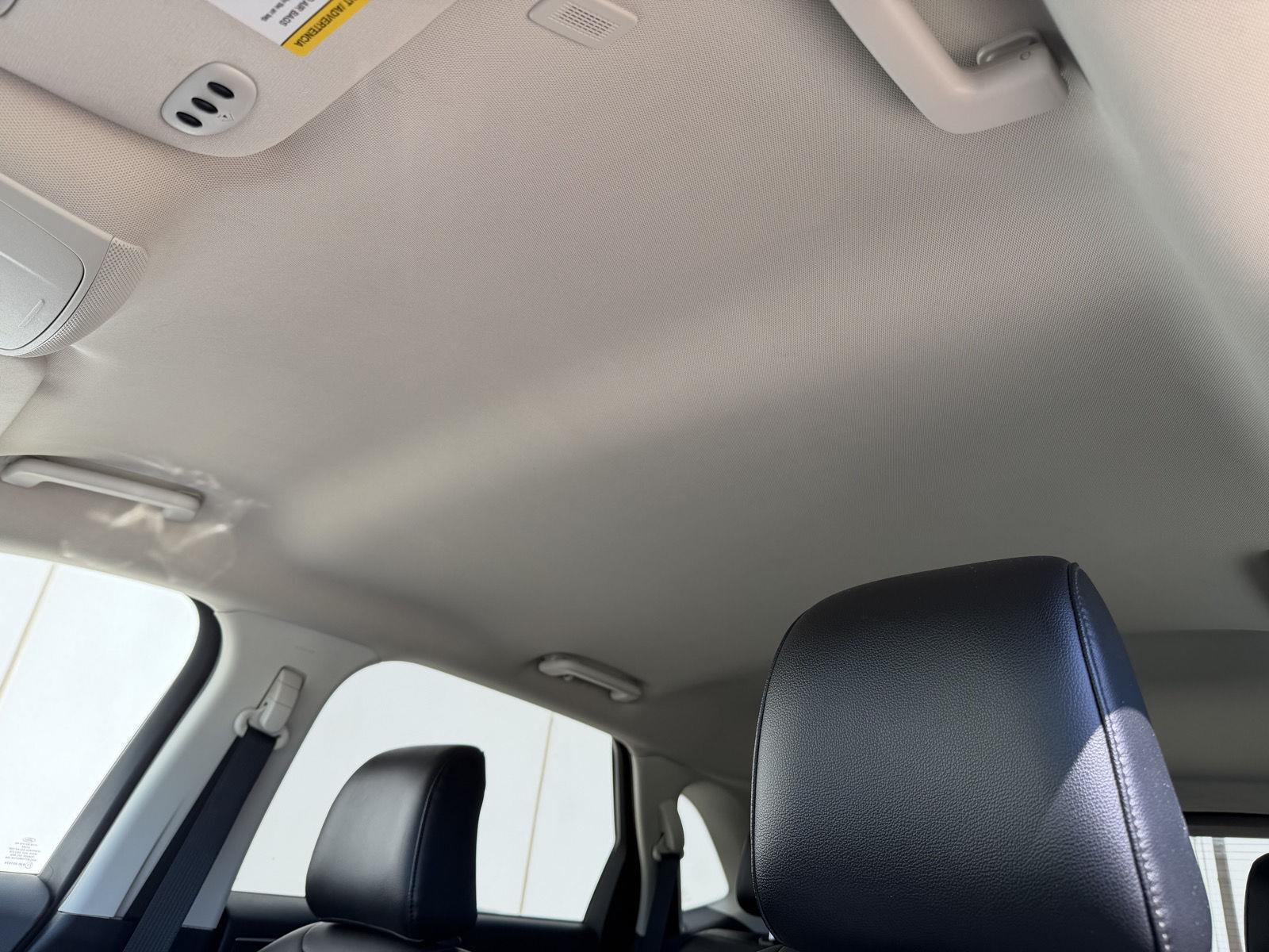 Vehicle photo 14