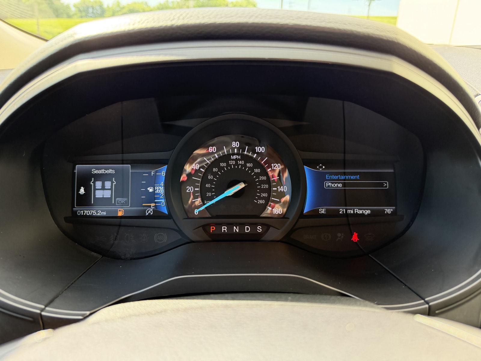 Vehicle photo 18