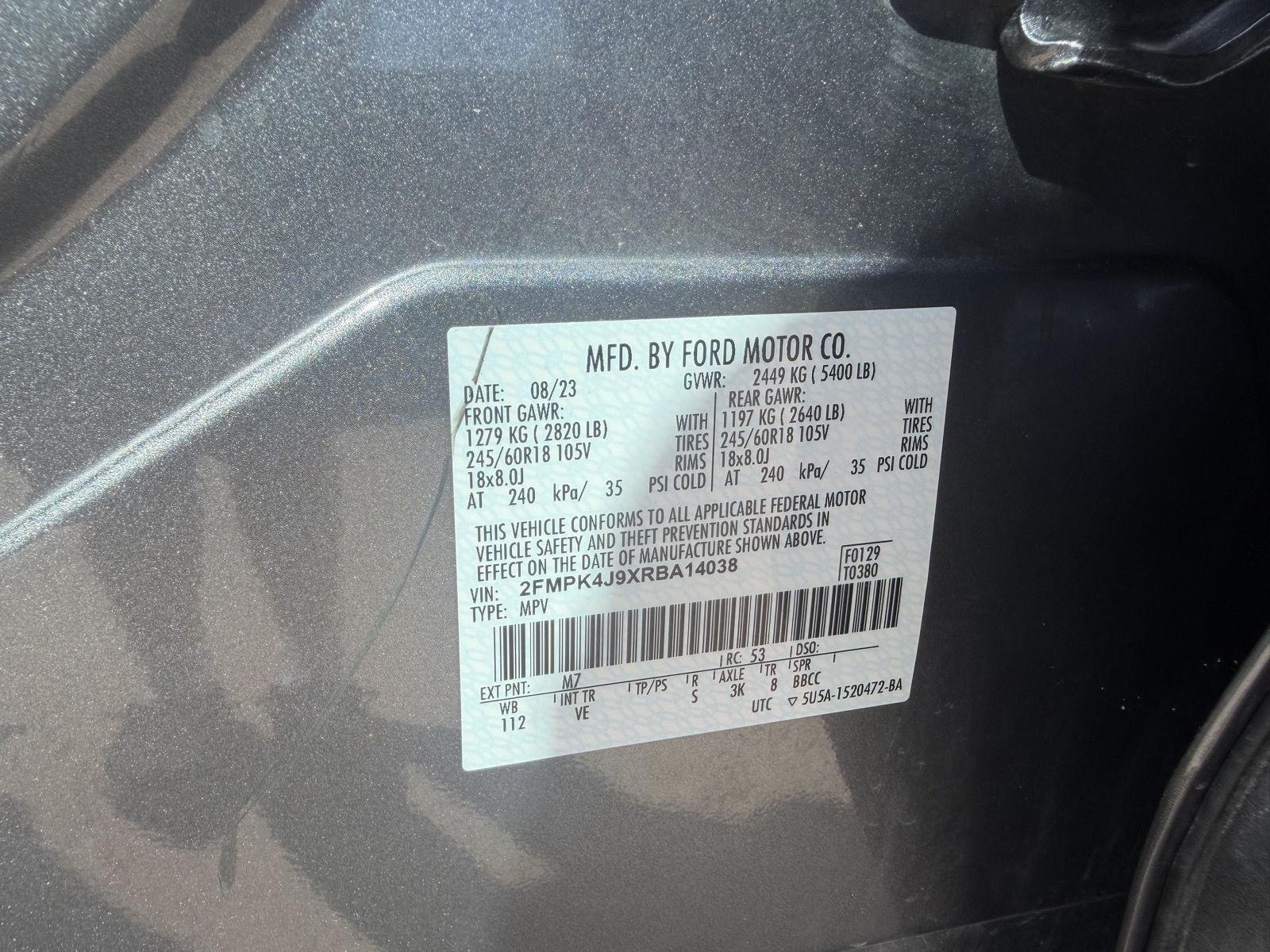 Vehicle photo 28