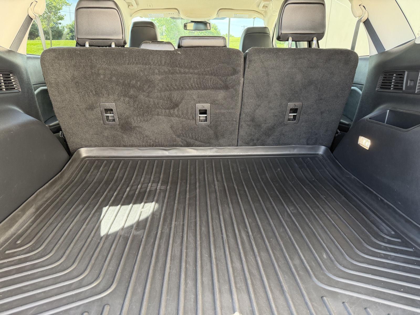 Vehicle photo 31