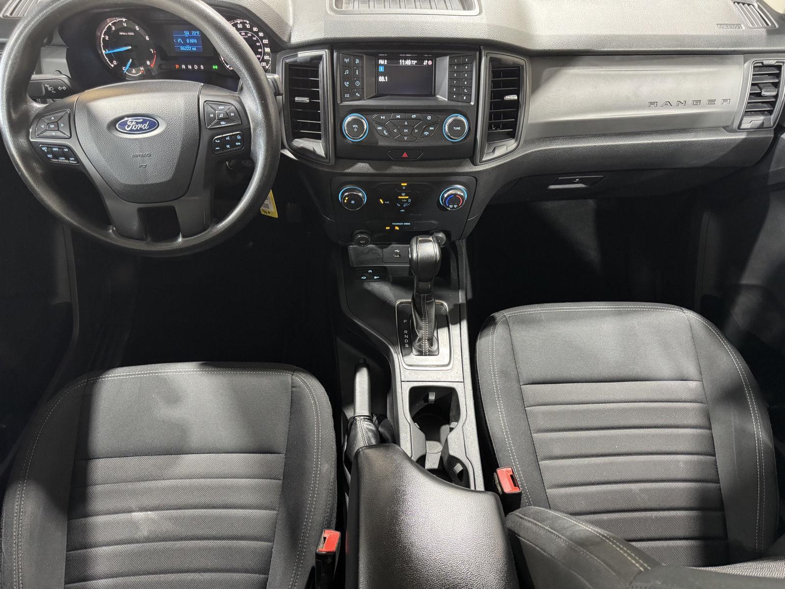 Vehicle photo 31