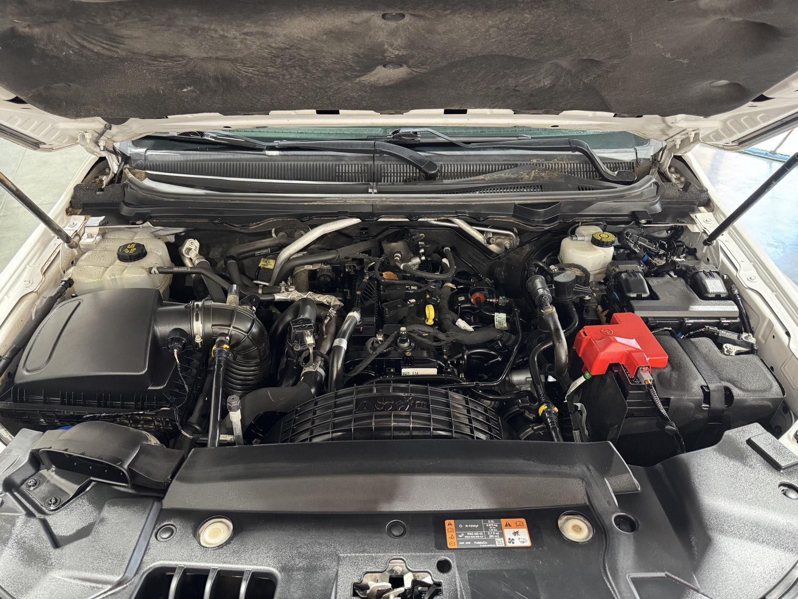 Vehicle photo 35