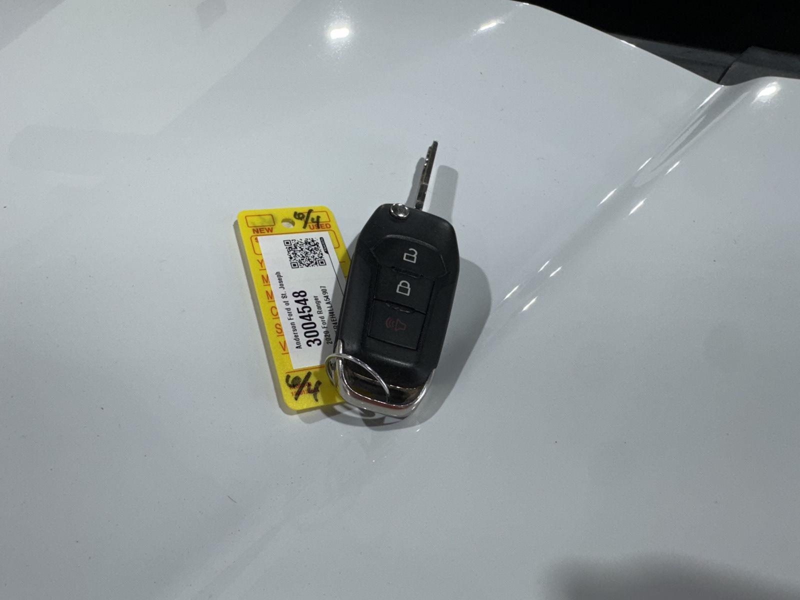 Vehicle photo 37