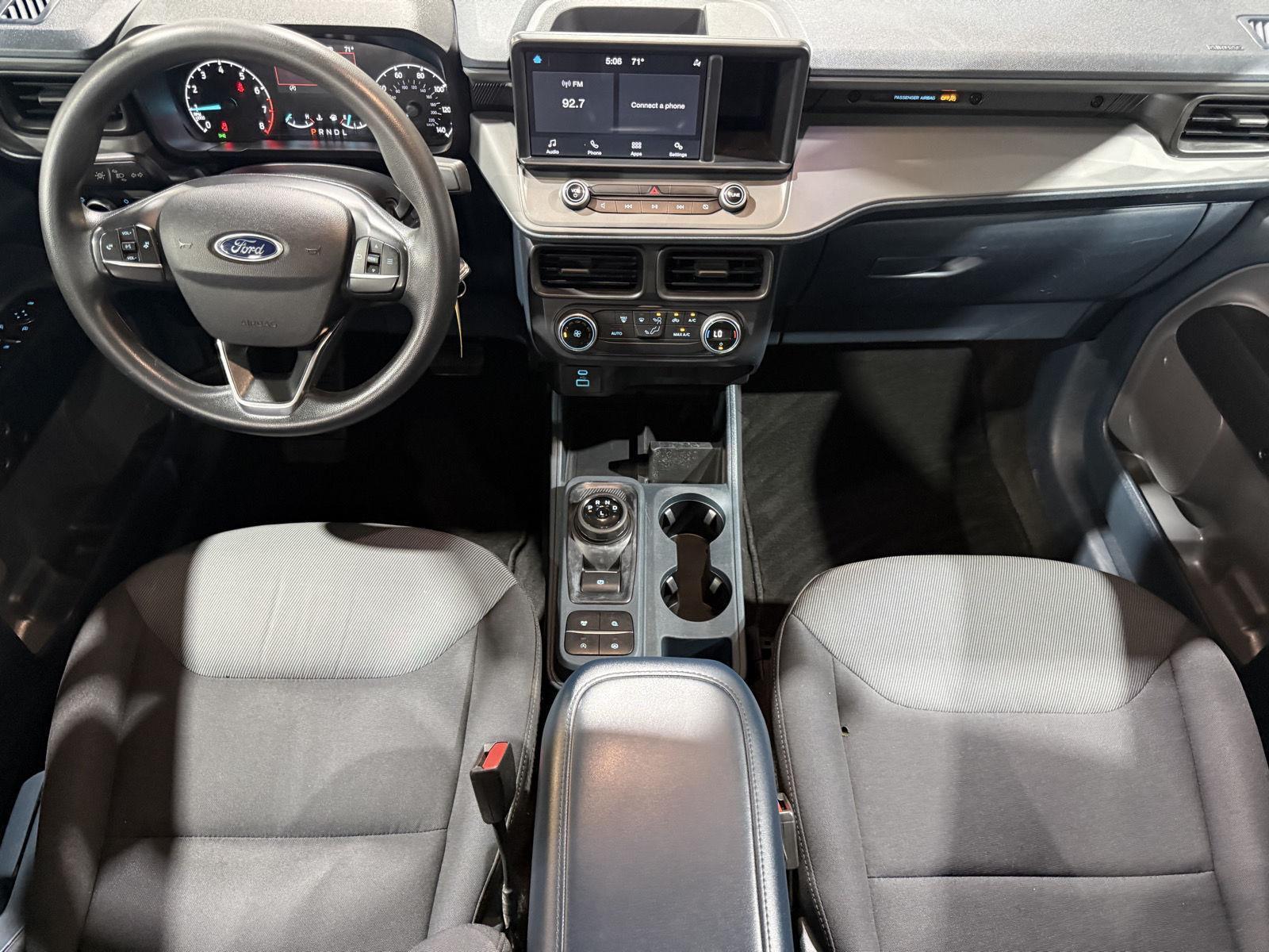 Vehicle photo 16