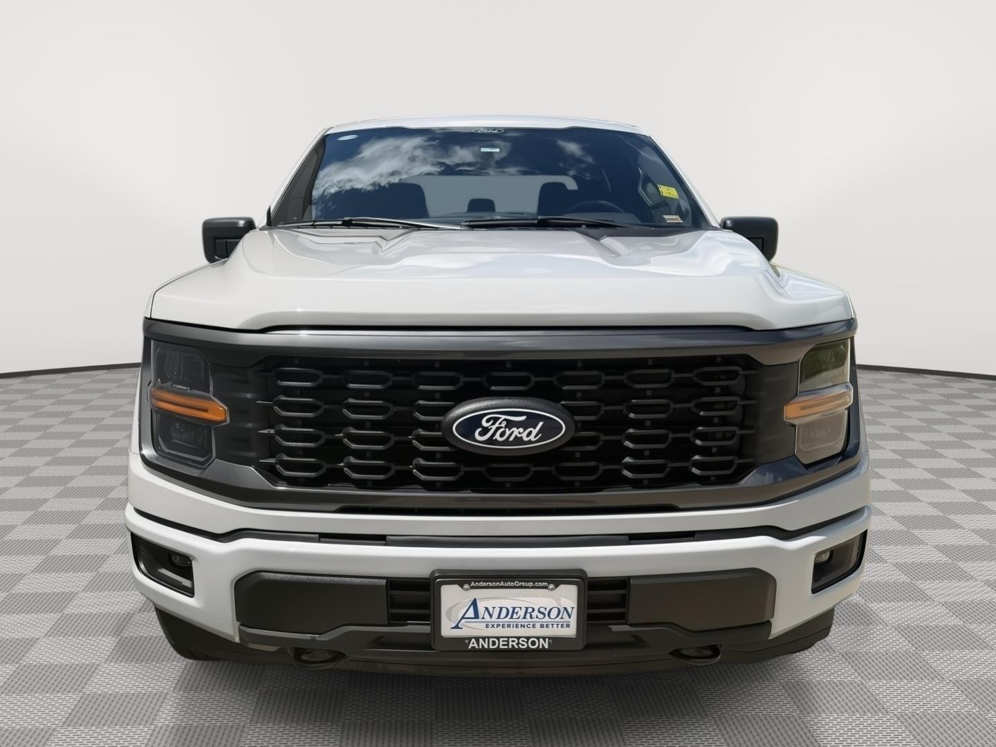 Vehicle photo 2