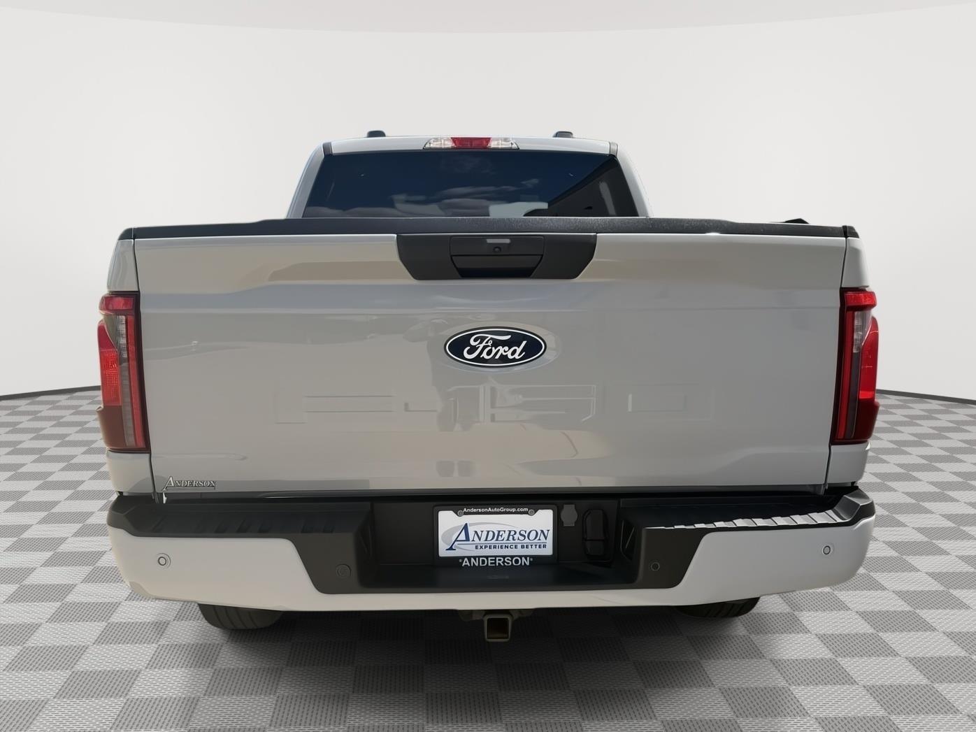 Vehicle photo 6