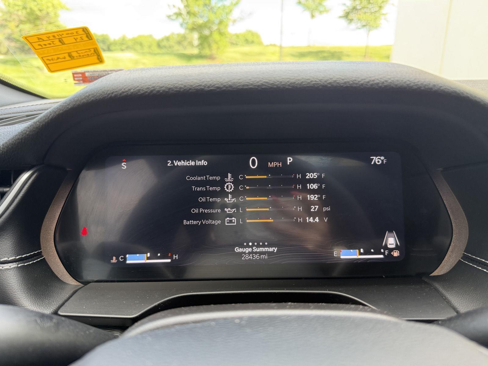 Vehicle photo 18