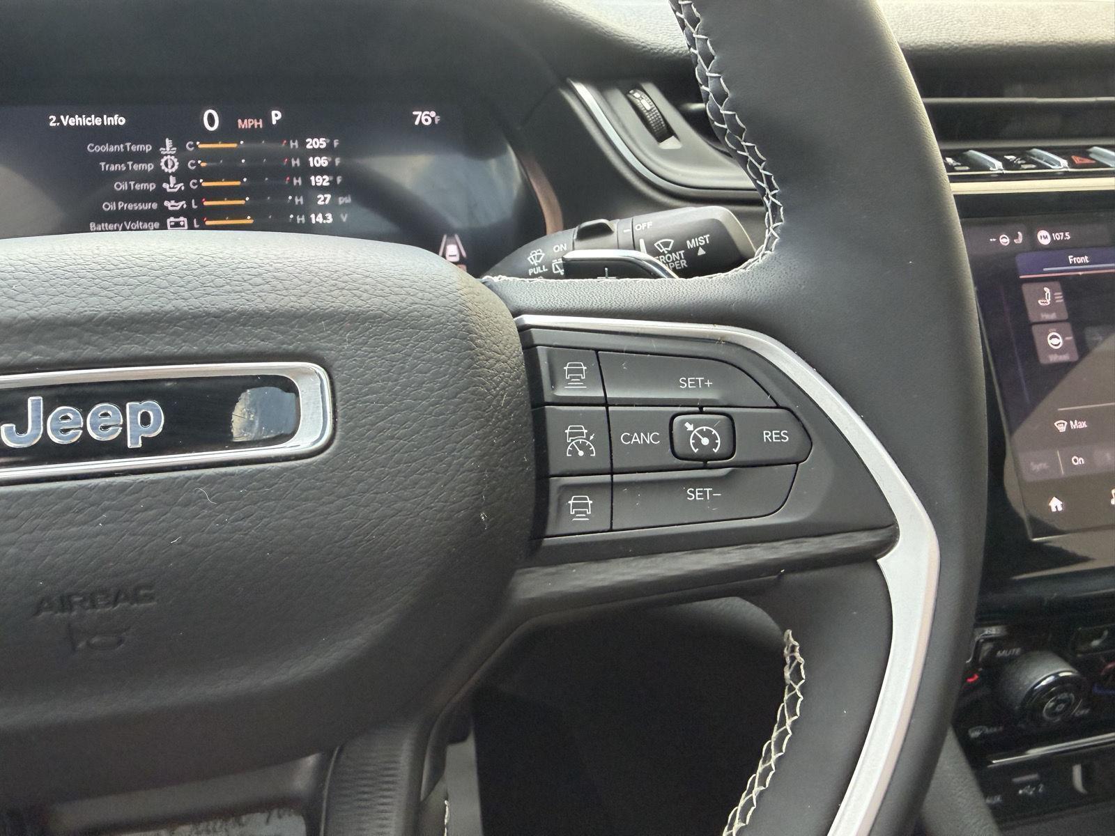 Vehicle photo 20