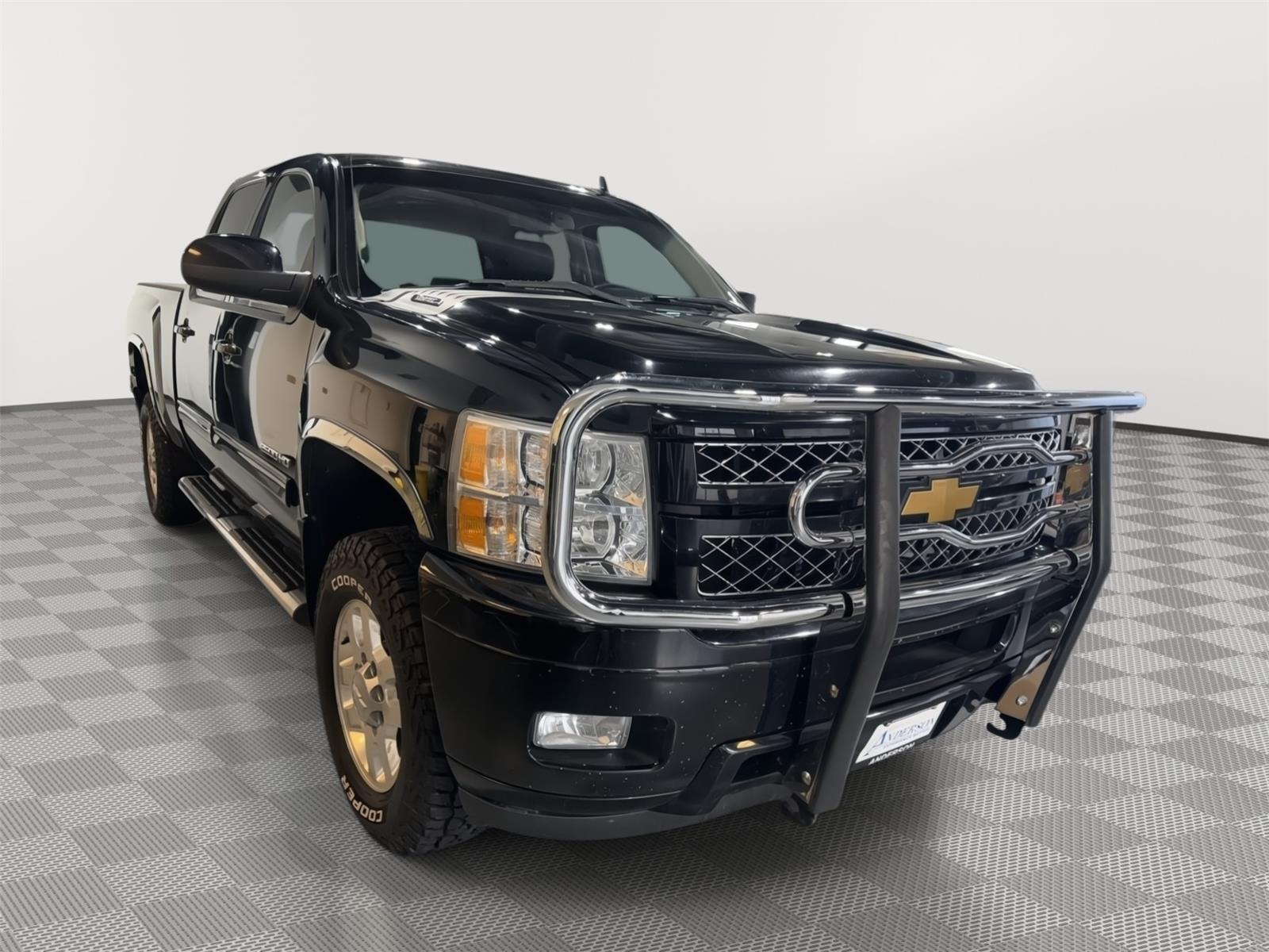 Vehicle photo 5
