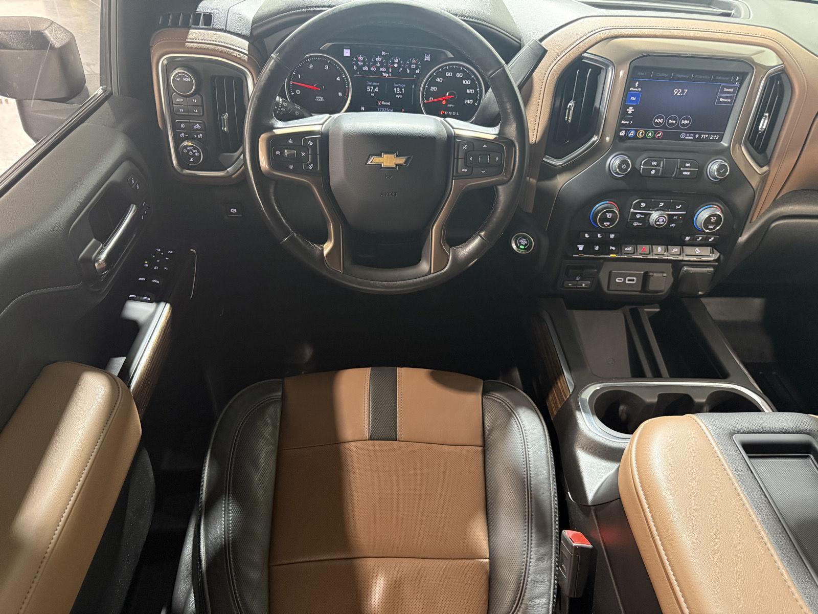 Vehicle photo 20