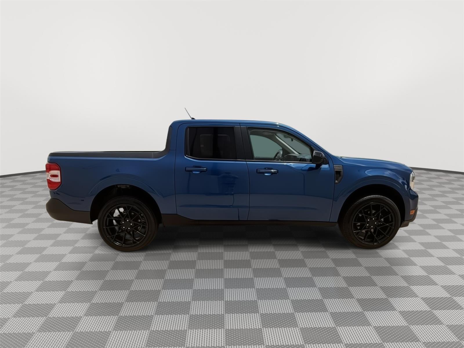 Vehicle photo 4