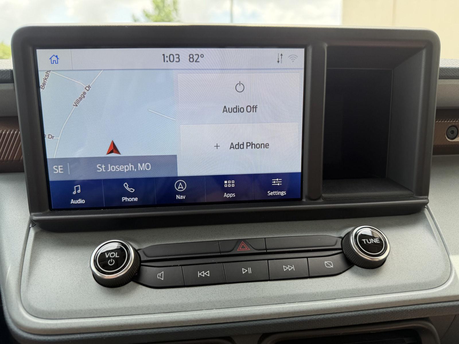 Vehicle photo 22