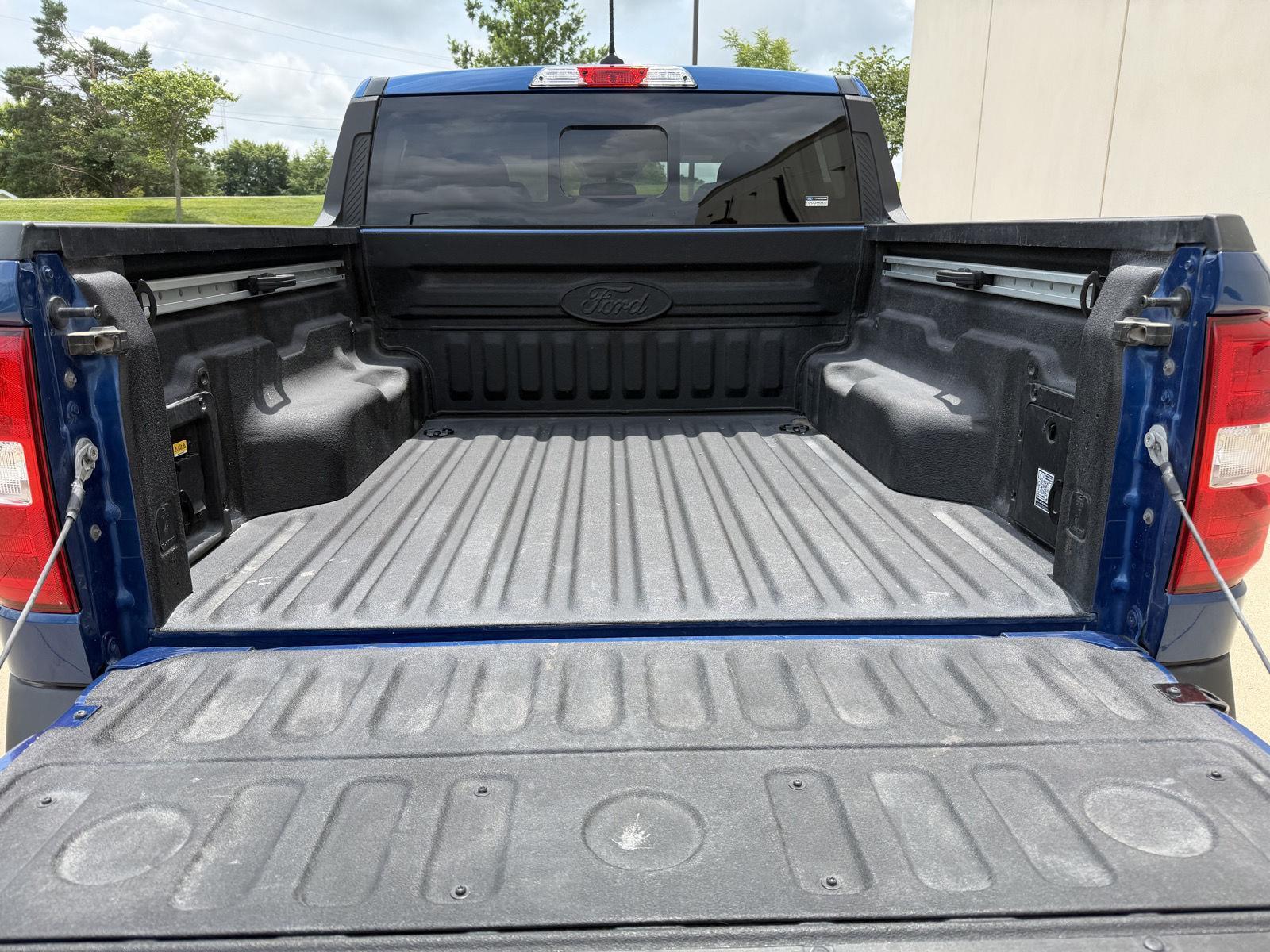 Vehicle photo 31