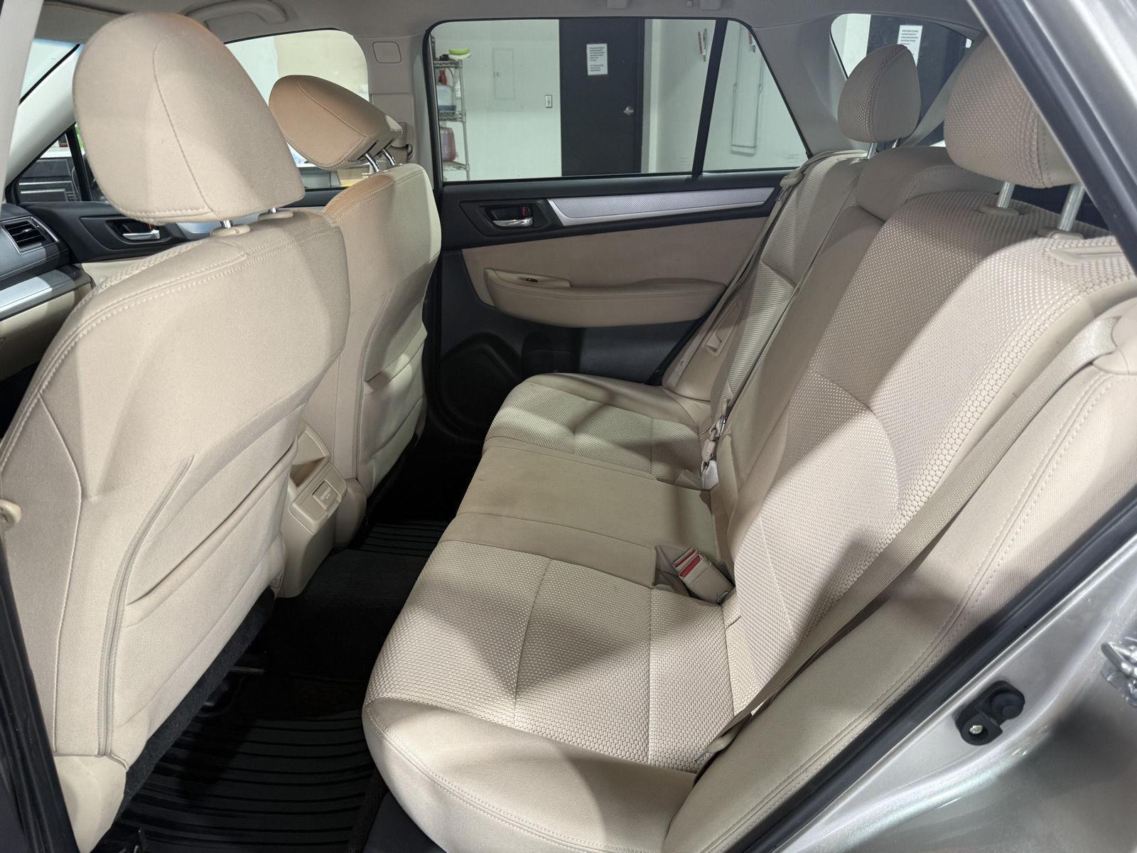 Vehicle photo 22