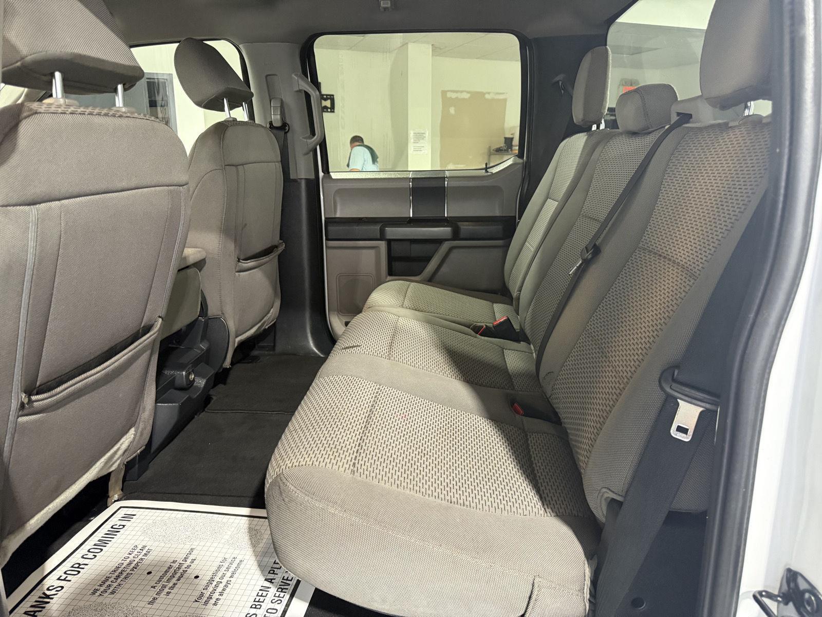 Vehicle photo 24