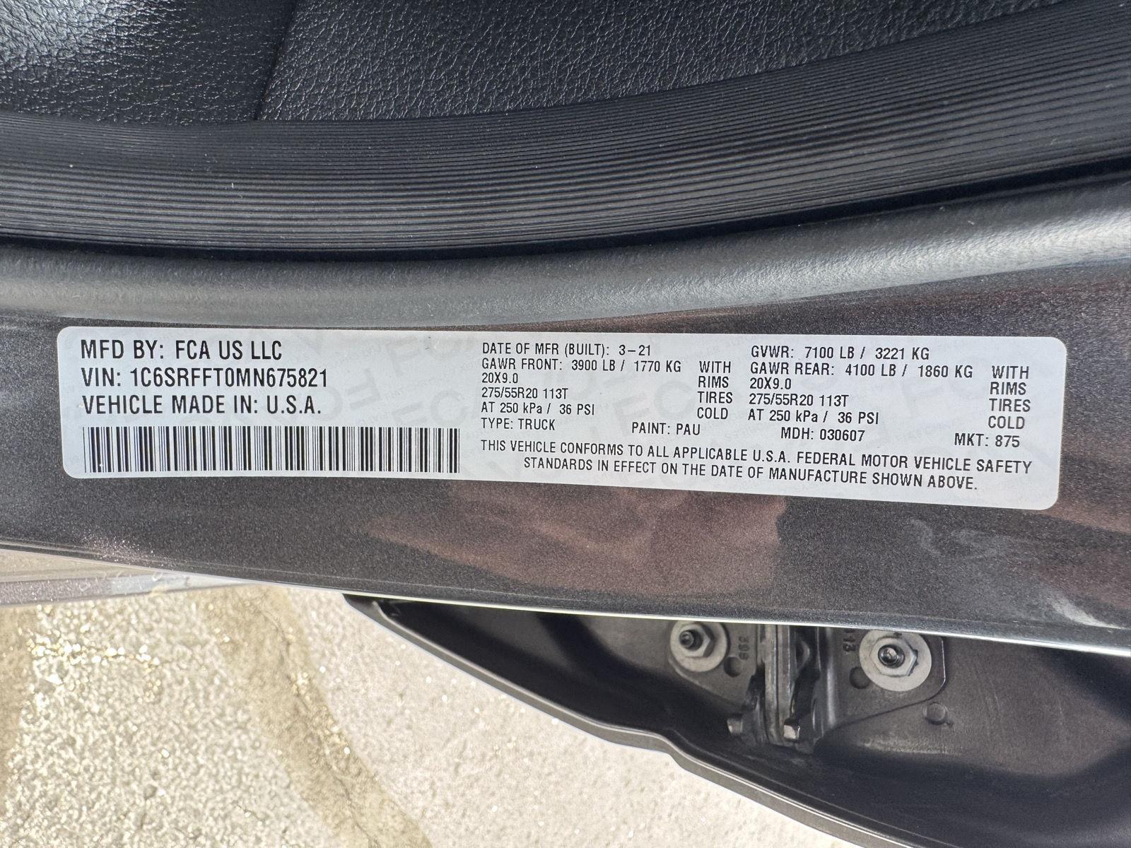 Vehicle photo 32