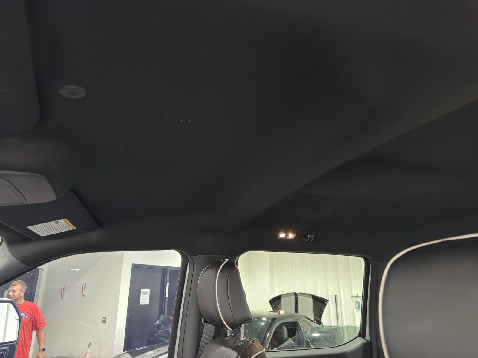 Vehicle photo 30