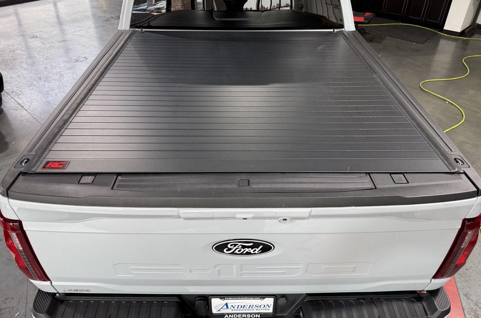 Vehicle photo 42