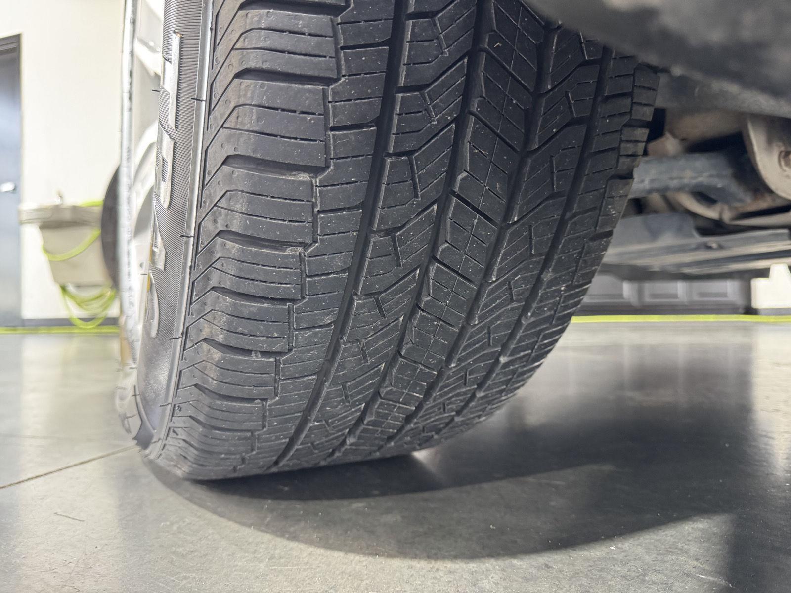 Vehicle photo 11
