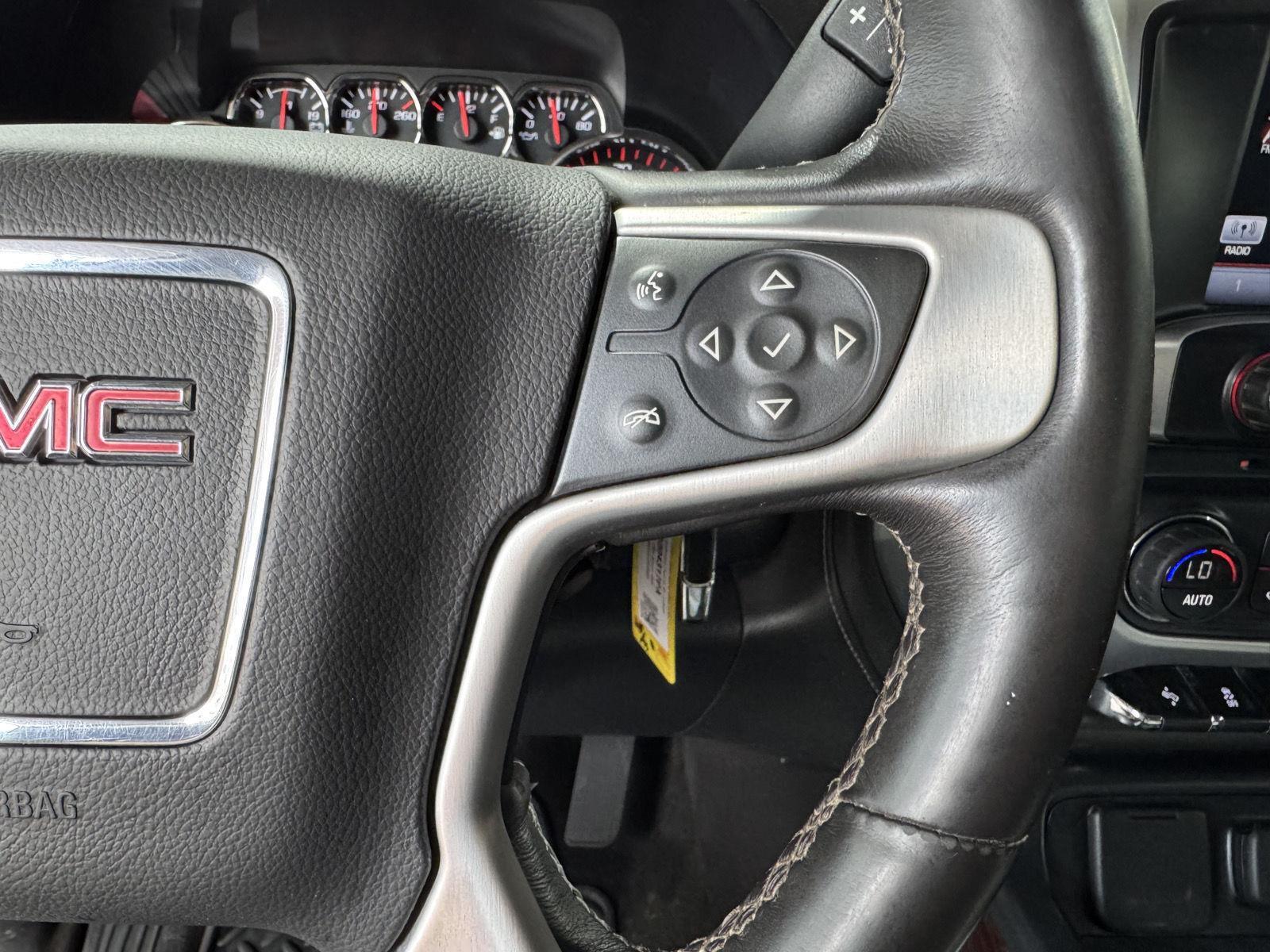 Vehicle photo 15